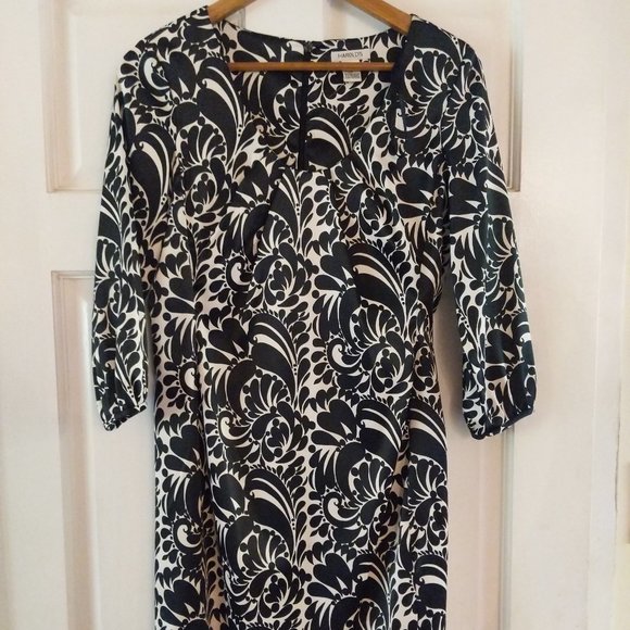 Harold's Dresses & Skirts - Harold's navy & white  floral scoop neck  dress SZ 4
